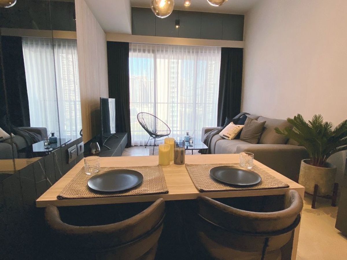 For RentCondoSukhumvit, Asoke, Thonglor : +++Urgent rent+++ The Lofts Asoke**1 bedroom, 50 sq m, 12th floor, fully furnished, ready to move in.