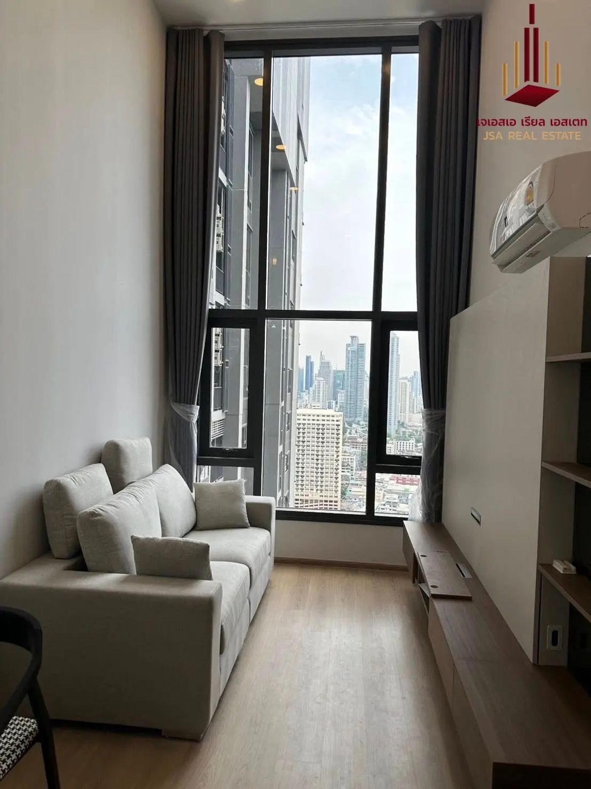 For RentCondoKhlongtoei, Kluaynamthai : ✨ For Rent: Life Rama 4 - Asoke Condo ✨ 💰 Only 30,000 THB/month