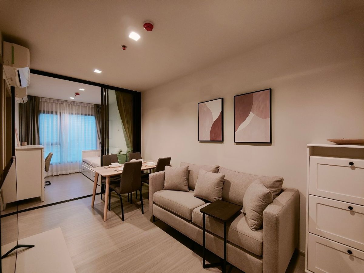 For RentCondoRama9, Petchburi, RCA : Cozy 1+1 bedroom for rent at Life Asoke Rama9 