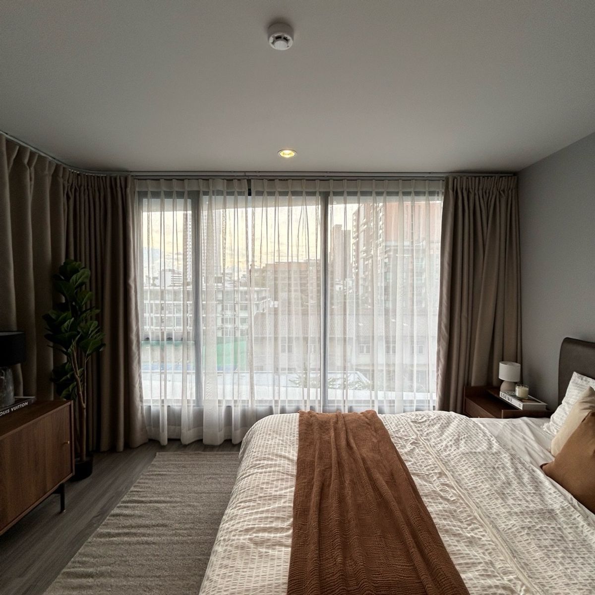 For RentCondoSukhumvit, Asoke, Thonglor : For rent Ideo Mobi Sukhumvit 40