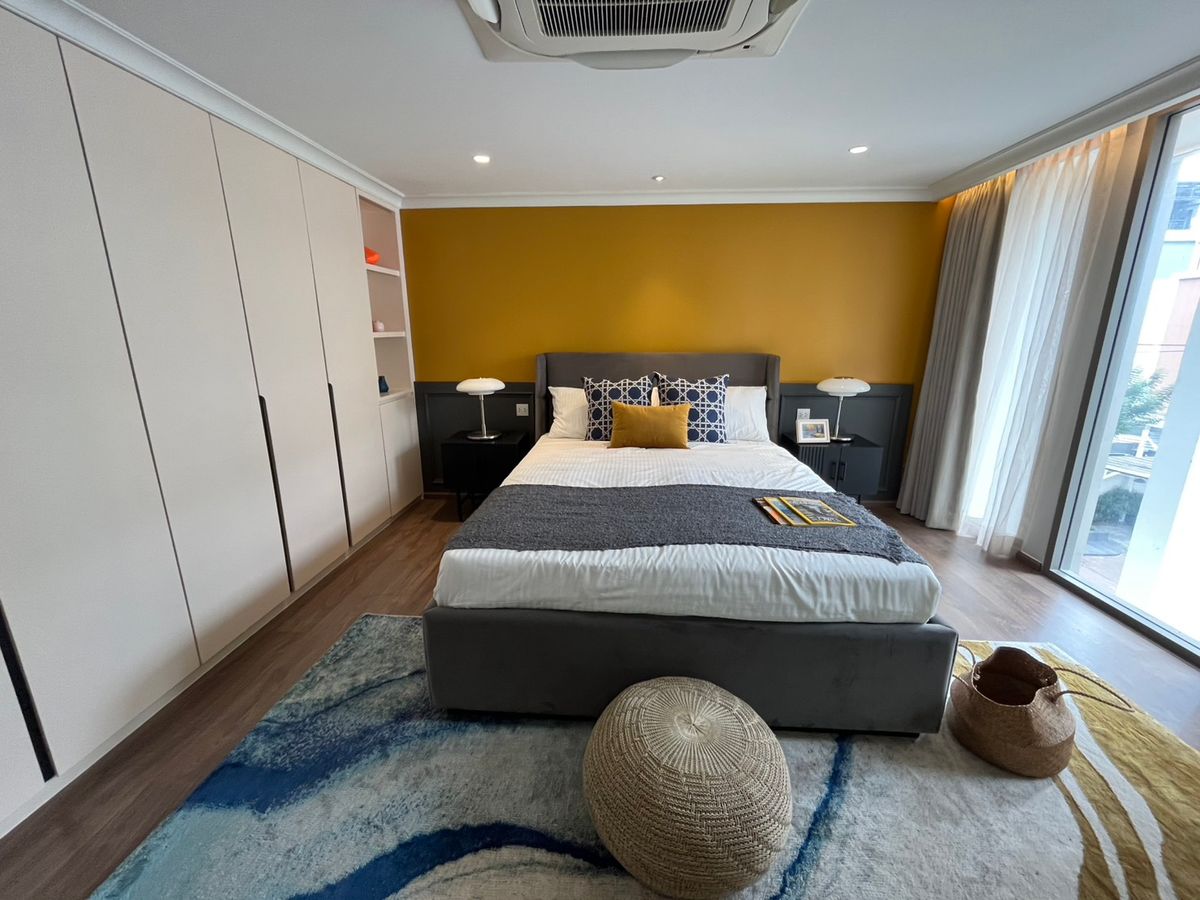 For SaleHome OfficeNawamin, Ramindra : 🏢 Luxurious Home Office for sale, fully furnished, near Central EastVille, the largest house in the project, 51 sq m | 4.5 floors | has a private elevator | Front of the house faces north. Usable area 479.91 sq m | Move in immediately, only 38 million bah