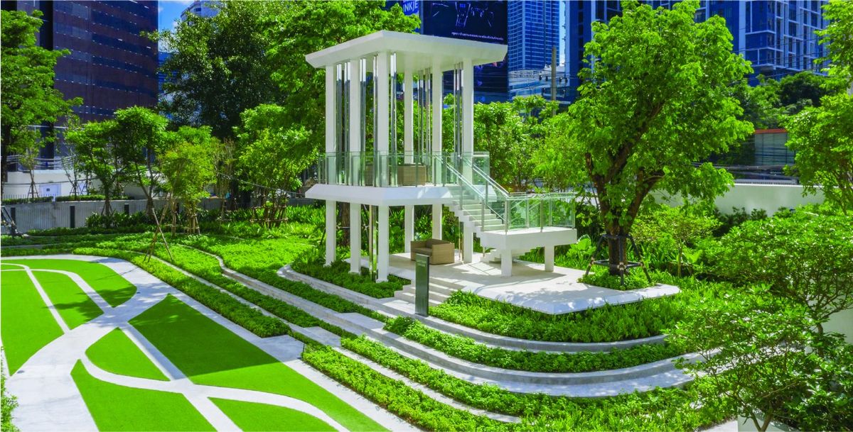 For RentCondoRama9, Petchburi, RCA : Brand new renovated room, high floor, beautifully decorated, built-in throughout the room, 1+1 bedroom @ Life Asoke Rama 9