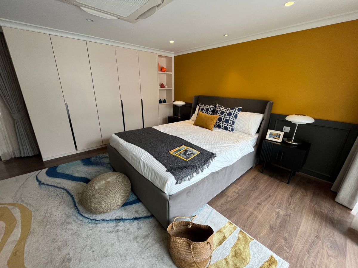 For SaleHome OfficeNawamin, Ramindra : 🏢 Luxurious Home Office for sale, fully furnished, near Central EastVille, the largest house in the project, 51 sq m | 4.5 floors | has a private elevator | Front of the house faces north. Usable area 479.91 sq m | Move in immediately, only 38 million bah