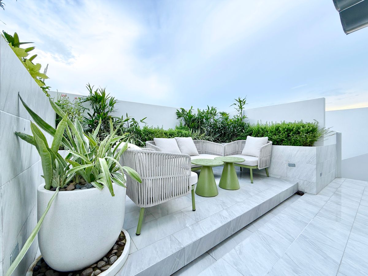 ขายบ้านพระราม 9 เพชรบุรีตัดใหม่ RCA : ขายบ้านตัวอย่างสุดหรู CANVAS RAMA 9 – แบบ Atelier บ้านเดี่ยว 3 ชั้น พร้อมลิฟต์ส่วนตัว หลังเดียวในโครงการที่มี “สระว่ายน้ำส่วนตัว” และ “ที่ดินใหญ่ที่สุด”