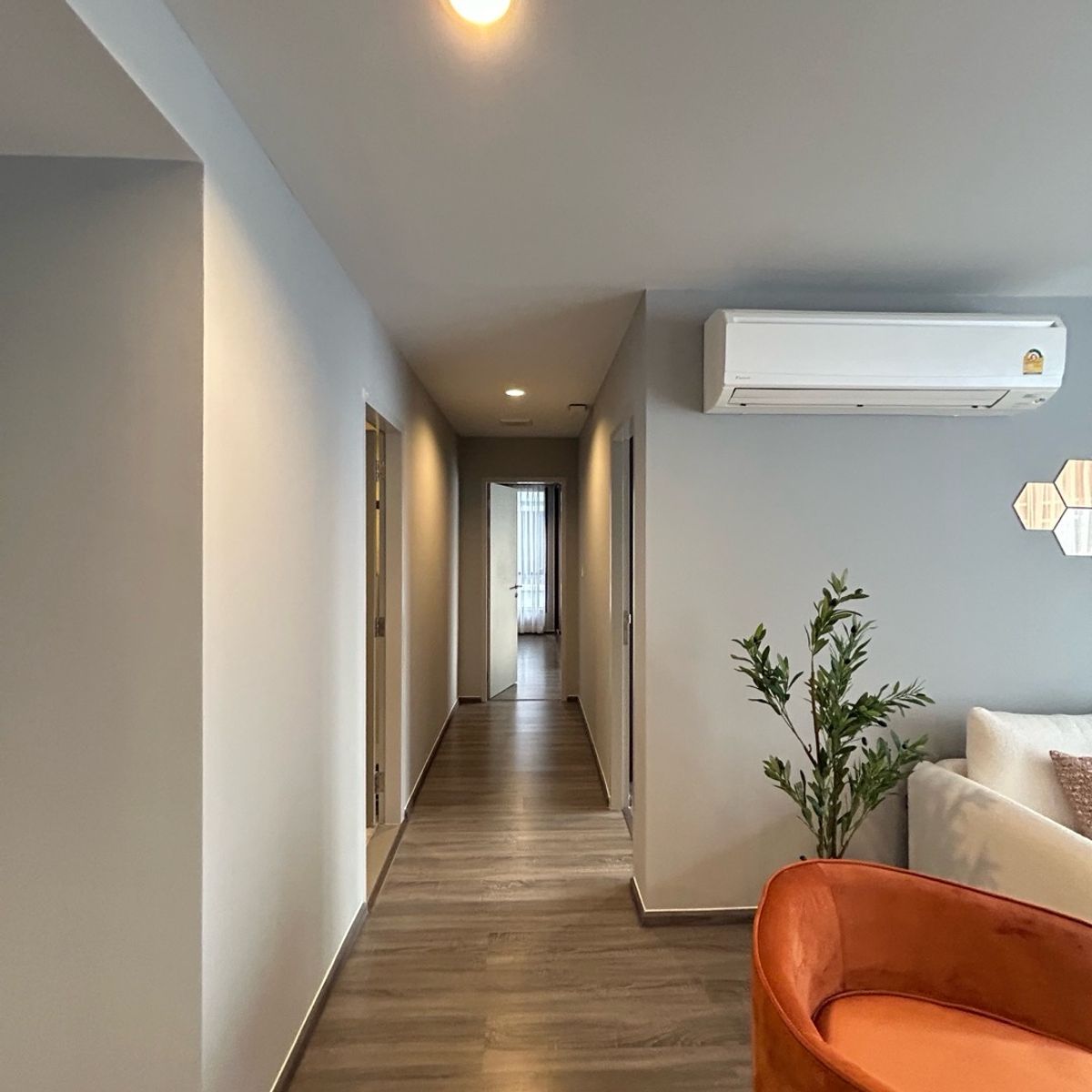 For RentCondoSukhumvit, Asoke, Thonglor : For rent Ideo Mobi Sukhumvit 40