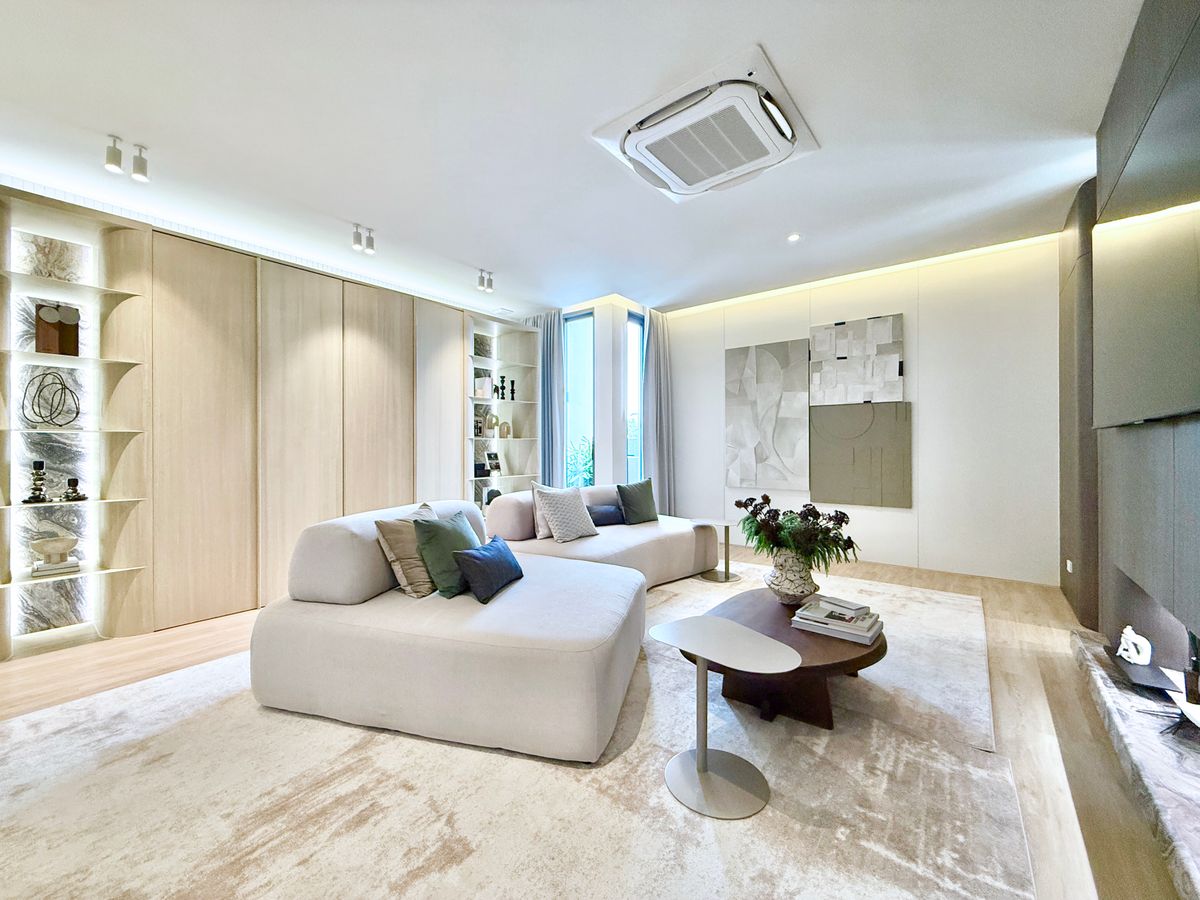 ขายบ้านพระราม 9 เพชรบุรีตัดใหม่ RCA : ขายบ้านตัวอย่างสุดหรู CANVAS RAMA 9 – แบบ Atelier บ้านเดี่ยว 3 ชั้น พร้อมลิฟต์ส่วนตัว หลังเดียวในโครงการที่มี “สระว่ายน้ำส่วนตัว” และ “ที่ดินใหญ่ที่สุด”