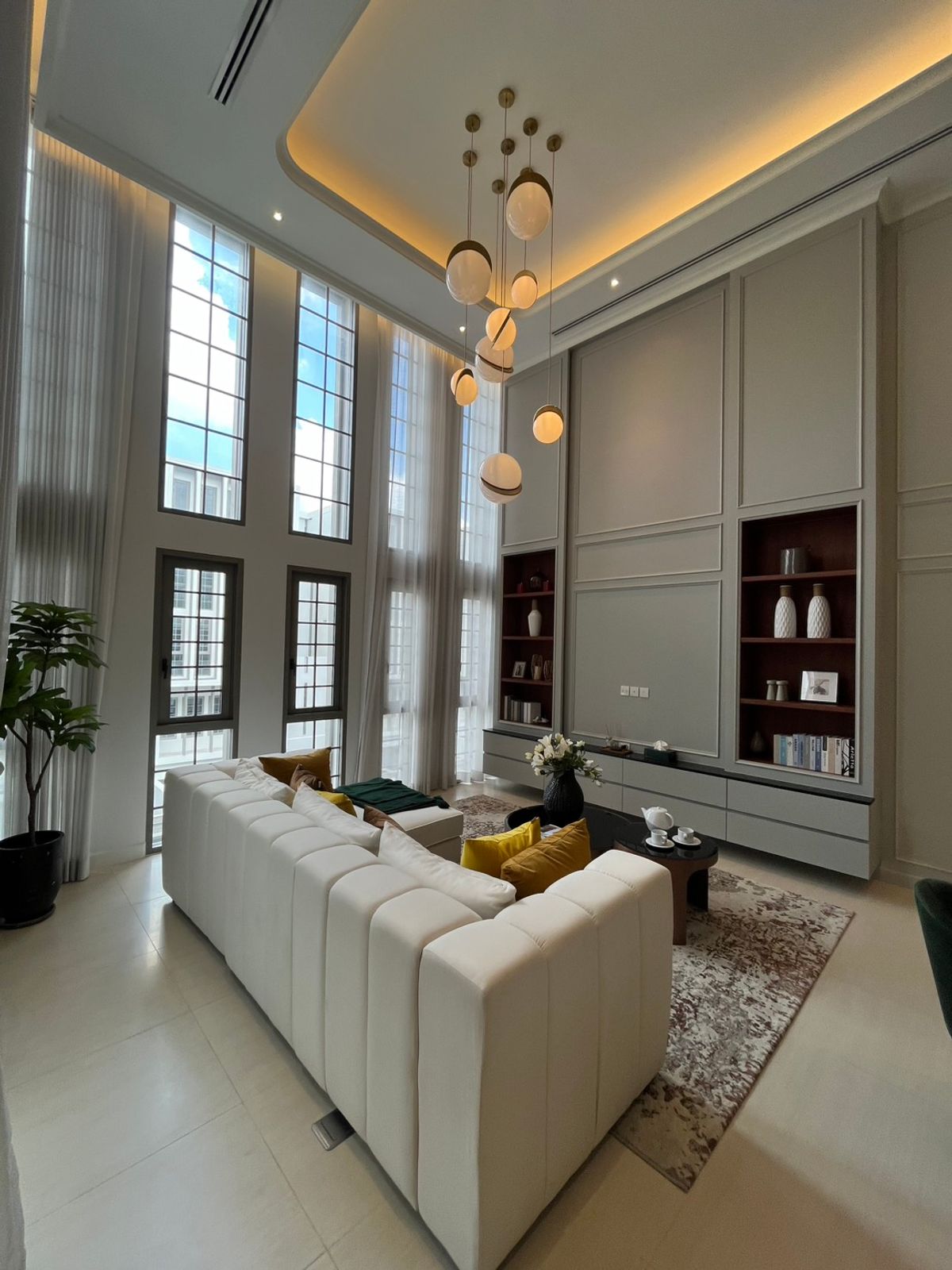 For SaleHome OfficeNawamin, Ramindra : 🏢 Luxurious Home Office for sale, fully furnished, near Central EastVille, the largest house in the project, 51 sq m | 4.5 floors | has a private elevator | Front of the house faces north. Usable area 479.91 sq m | Move in immediately, only 38 million bah