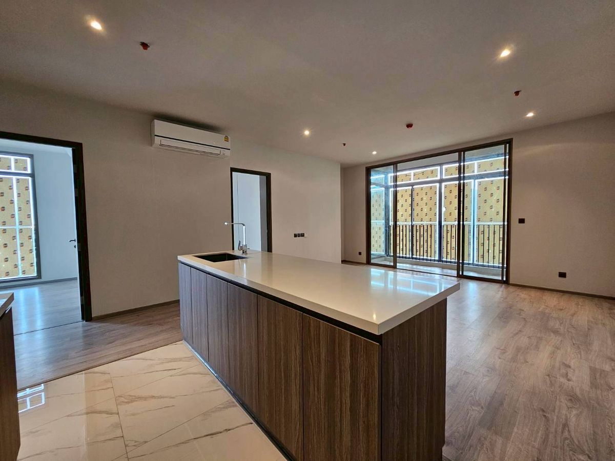 For SaleCondoSukhumvit, Asoke, Thonglor : Rhythm Ekkamai Estate, luxury condo near BTS Ekkamai.