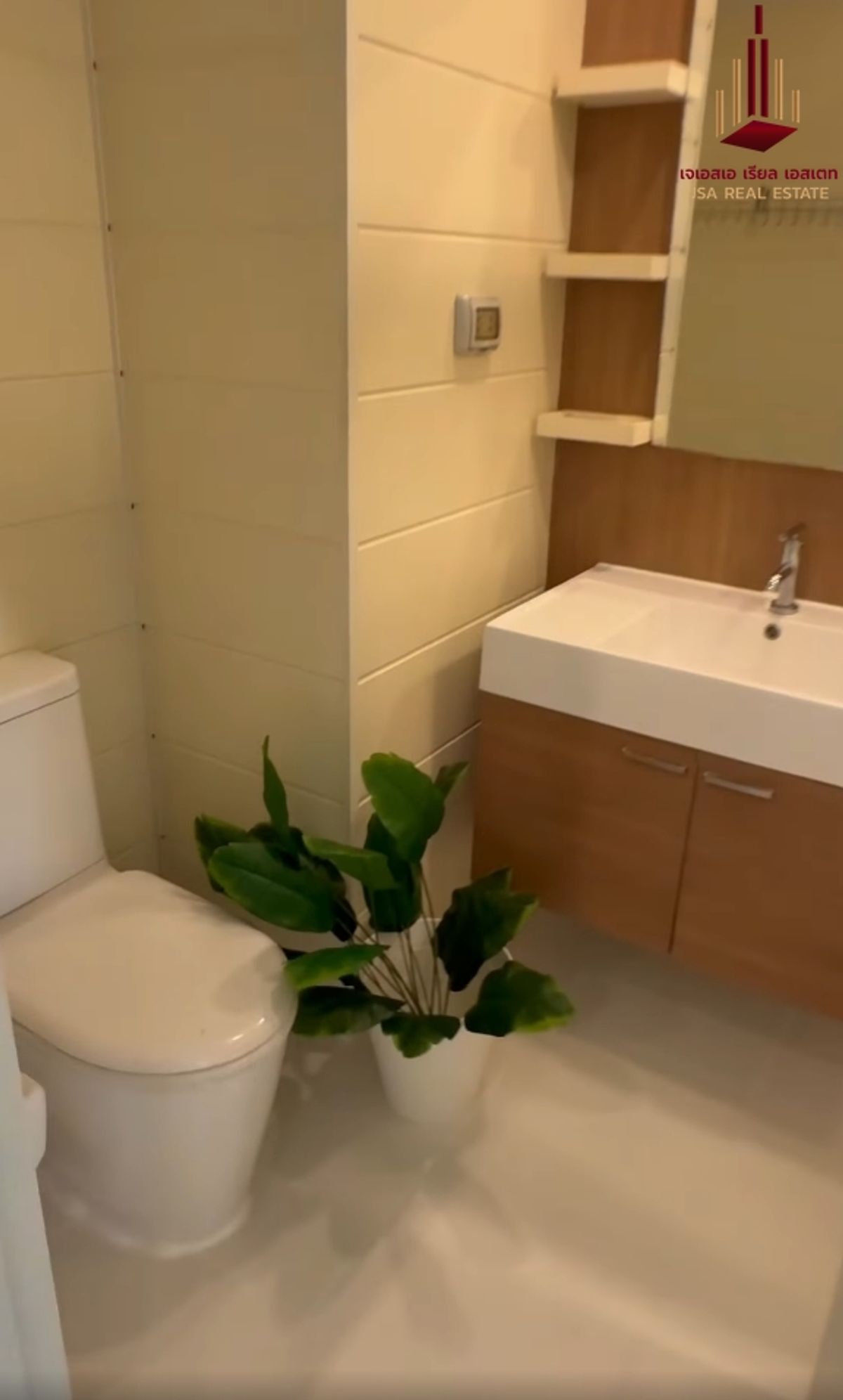 ให้เช่าคอนโดวงเวียนใหญ่ เจริญนคร : ✨ ให้เช่า  Q House Sathorn  ✨Only 33,000 THB/MONTH 2B2B