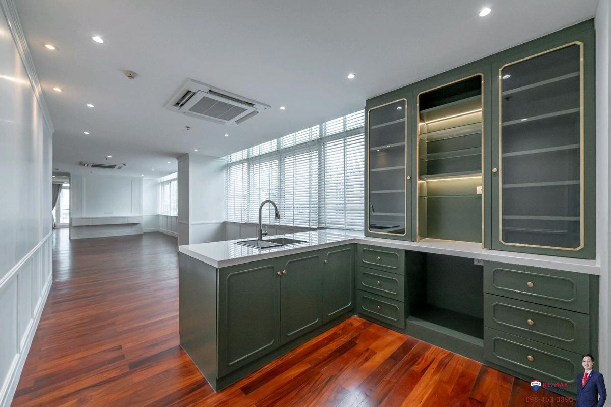 ขายคอนโดสุขุมวิท อโศก ทองหล่อ : (New Listing!📌 🌳) The Height Thonglor Sukhumvit 55 (1 ห้องนอน ขนาดใหญ่ อารมณ์แบบ Penthouse เป็นชั้นที่ มีเพียง 2 ห้องต่อชั้น #ห้องมุม  #คอนโด #PetFriendly 🐩🦮 ราคาดีที่สุดในโครงการ แสงธรรมชาติเข้าในทุก Functions ของตัวห้อง!  พร้อมแต่งสวย Built-in ครบ