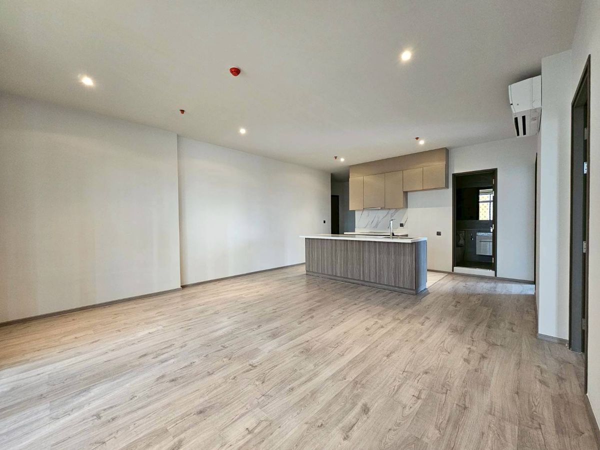 For SaleCondoSukhumvit, Asoke, Thonglor : Rhythm Ekkamai Estate, luxury condo near BTS Ekkamai.