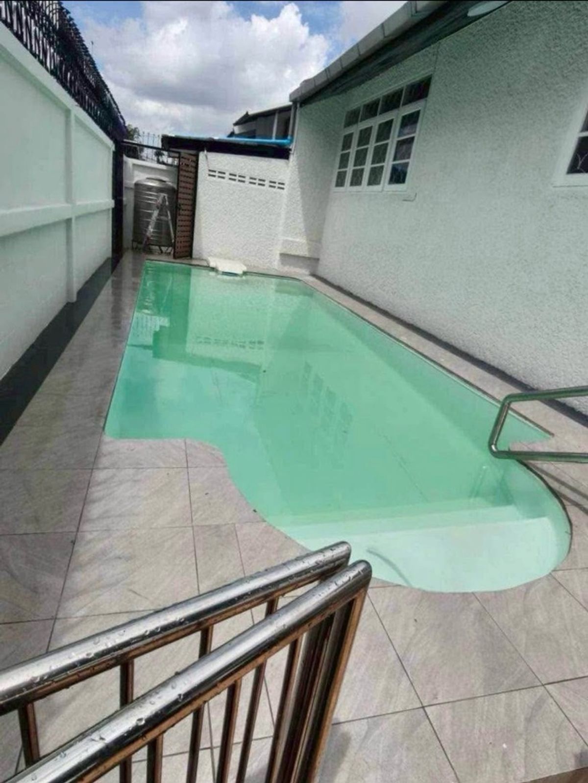 ให้เช่ารัชดา ห้วยขวาง : 🏡✨🏊🏻 Luxury Pool Villa for rent Ratchada, Bangkok