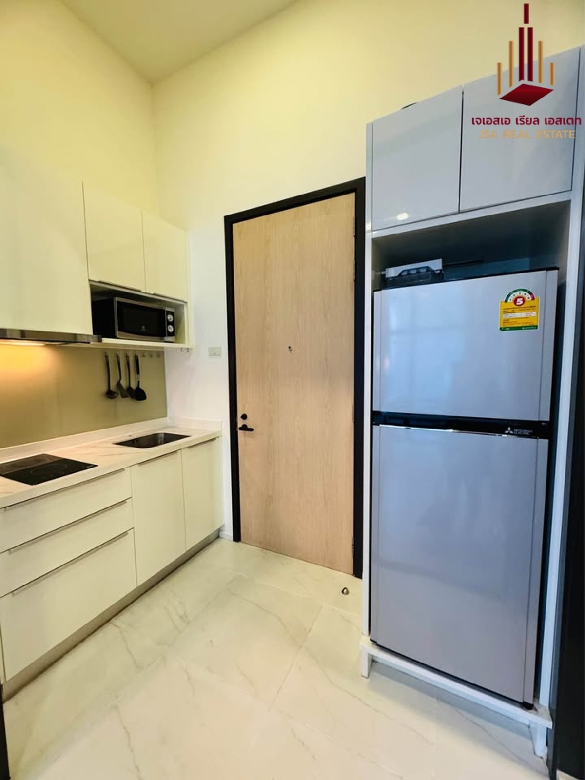 For RentCondoRama9, Petchburi, RCA : ✨ For Rent: Chewathai Residence Asoke Condo ✨ 💰 Only 25,000 thb/month