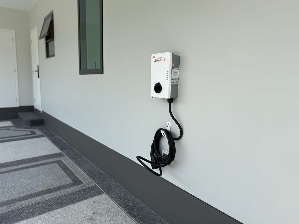 For RentHouseBangna, Bearing, Lasalle : #For rent 🚨 Rare Unit! Near the clubhouse - There are only 4 houses in the alley, premium decorations, ready to move in.