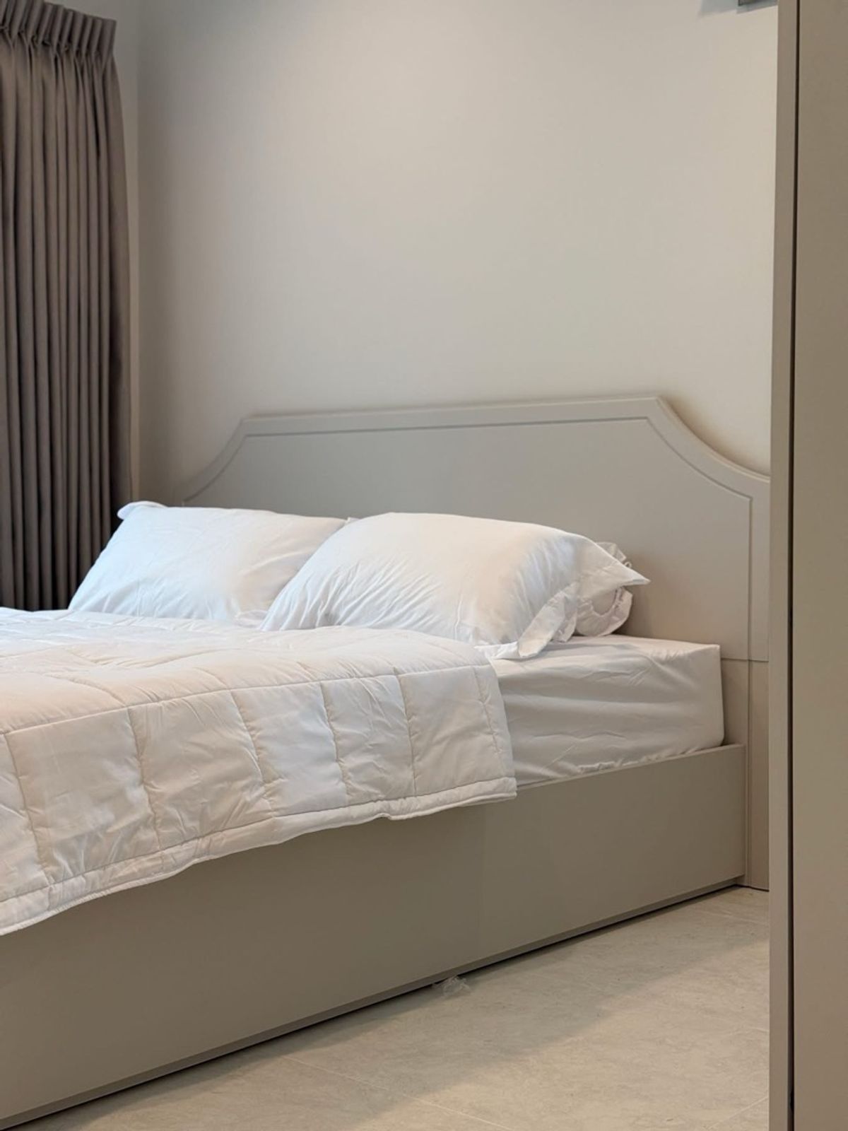 For RentHouseBangna, Bearing, Lasalle : #For rent 🚨 Rare Unit! Near the clubhouse - There are only 4 houses in the alley, premium decorations, ready to move in.