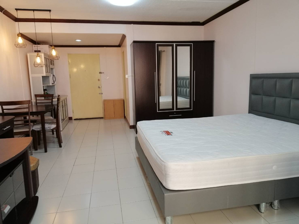 ขายคอนโดพระราม 3 สาธุประดิษฐ์ : ขายด่วน PST. 1 ชั้น8 36ตรม. ใจกลางเมือง รีโนเวทใหม่ โมเดิร์น เฟอร์ครบ พร้อมอยู่ สระน้ำ ฟิตเนส ซาวน่า ถูกและดี สะดวกสบาย ทุกกรณี