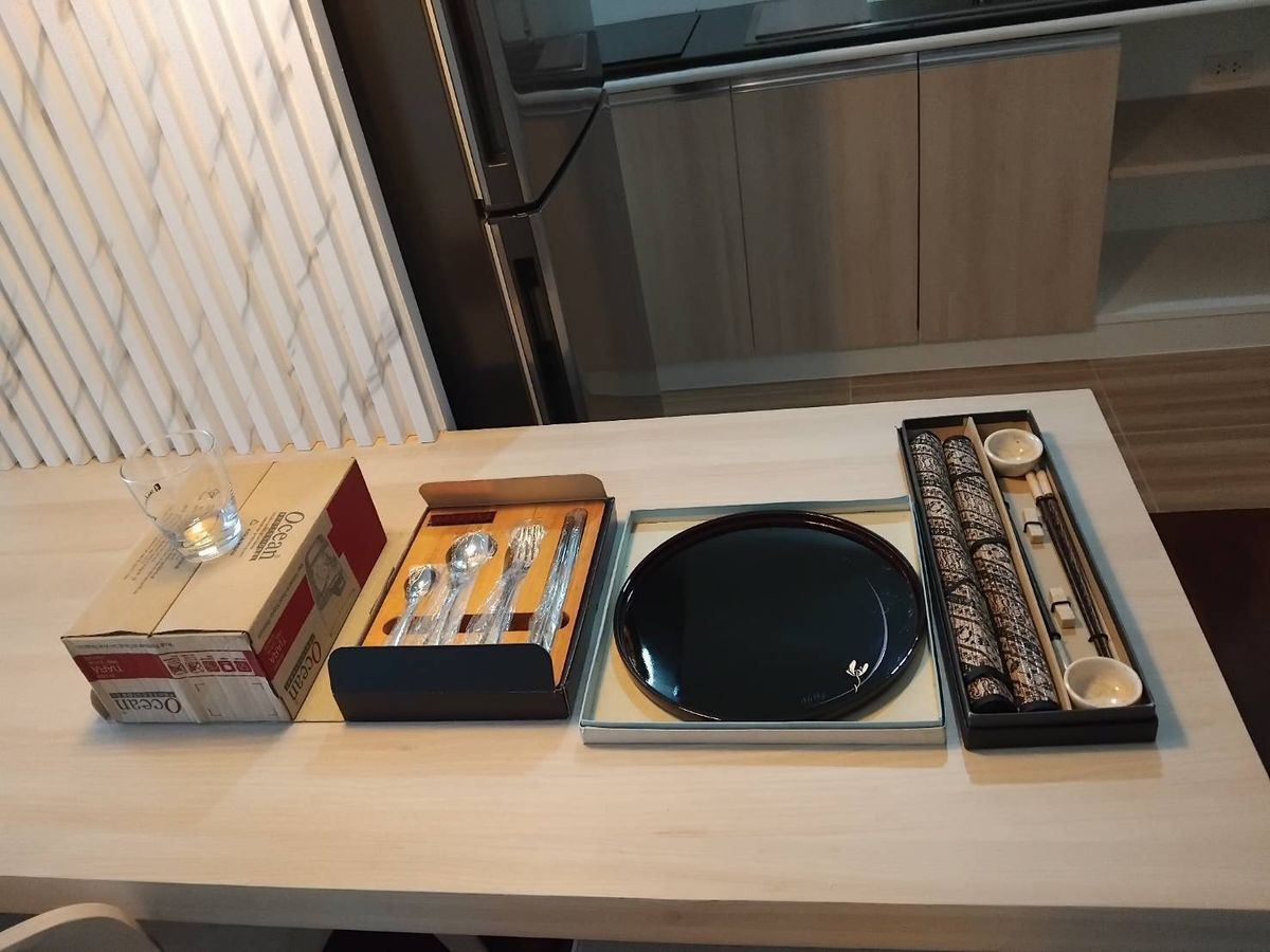 ให้เช่าคอนโดสุขุมวิท อโศก ทองหล่อ : ให้เช่าคอนโด ซิตี้ รีสอร์ท สุขุมวิท 49 ขนาด 61 ตร.ม. เฟอร์นิเจอร์ครบ (S03-2135)