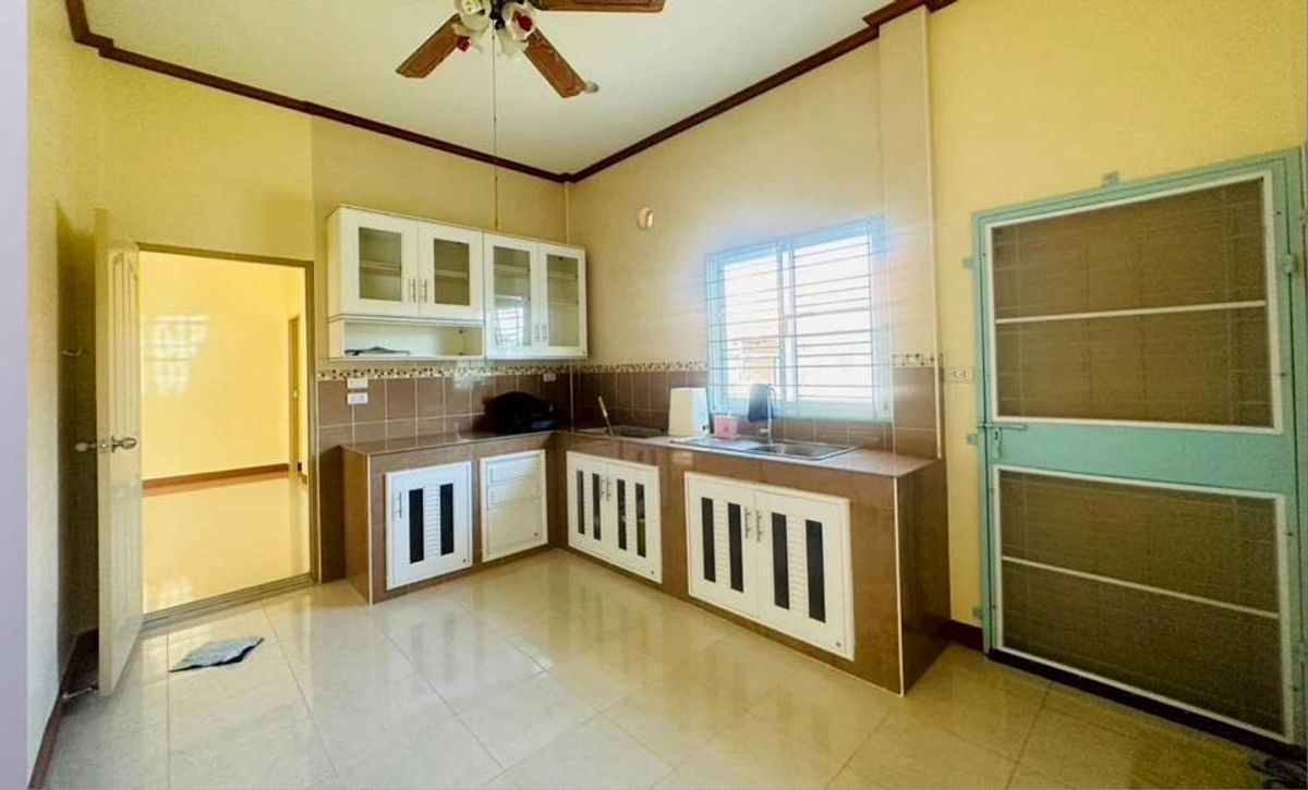 ขายบ้านระยอง : บ้านเดี่ยว หมู่บ้านสายลมเย็น 162 ตร.ว. ทำเลใจกลางเมืองระยอง