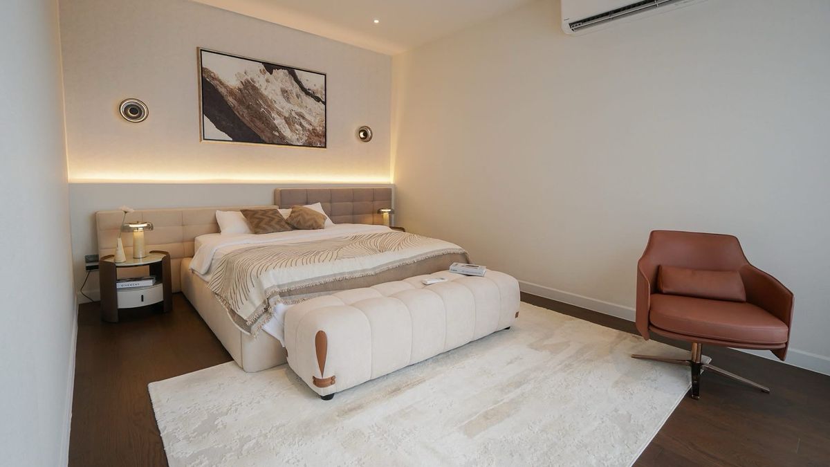 บ้านพัฒนาการ ศรีนครินทร์ : 📢 บ้านหรู 3 ชั้น ในโครงการ Bugaan Krungthep Kreetha พร้อมระบบรักษาความปลอดภัยระดับสูง เฟอร์นิเจอร์ครบ พร้อมลิฟต์ส่วนตัว เดินทางสะดวกได้หลายเส้นทาง ใกล้ห้างสรรพสินค้า โรงเรียนอินเตอร์ และโรงพยาบาลชั้นนำ