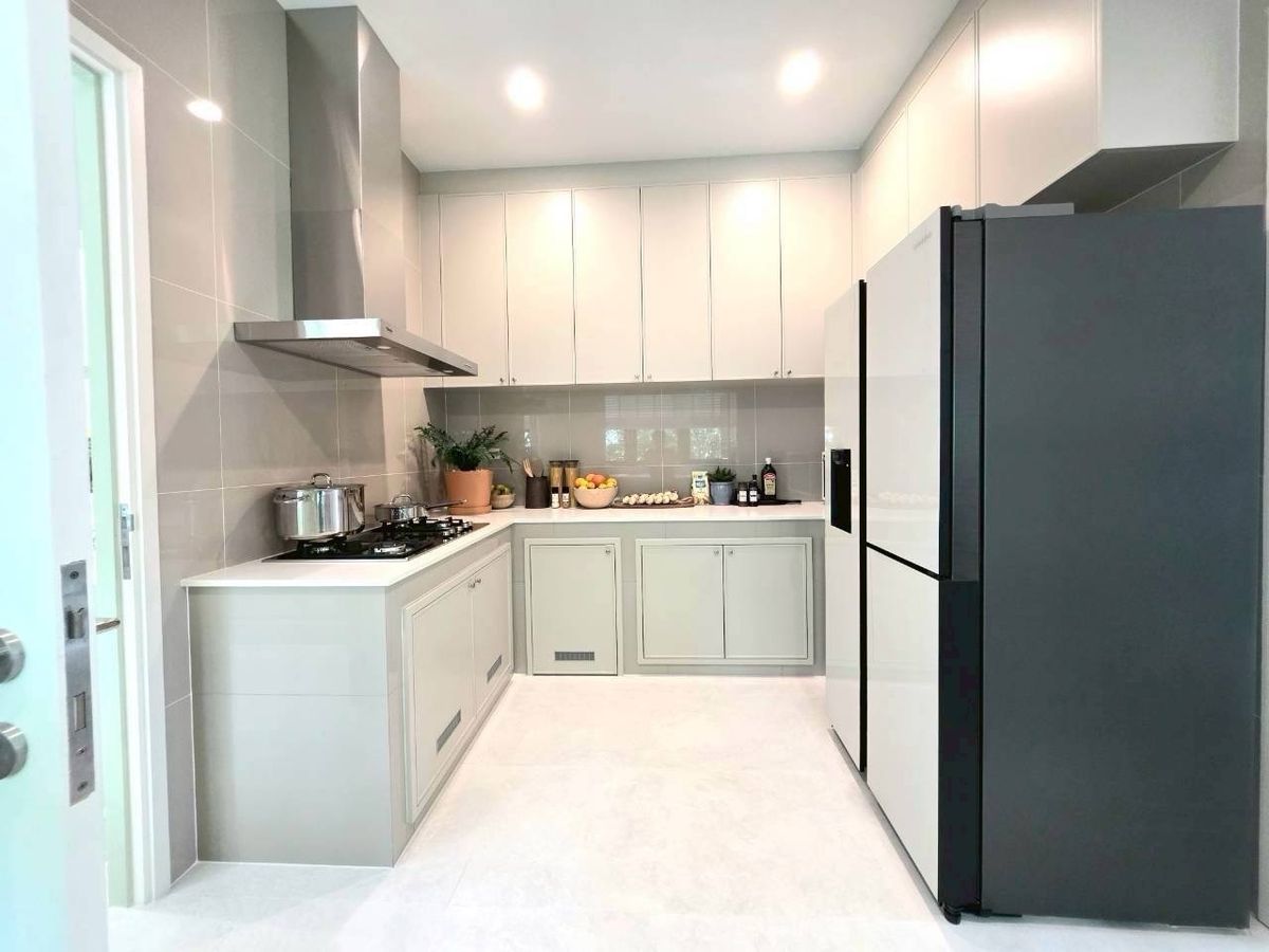 ขายบ้านพัฒนาการ ศรีนครินทร์ : ขายหมู่บ้านณรินสิริ ถนน กรุงเทพกรีฑา