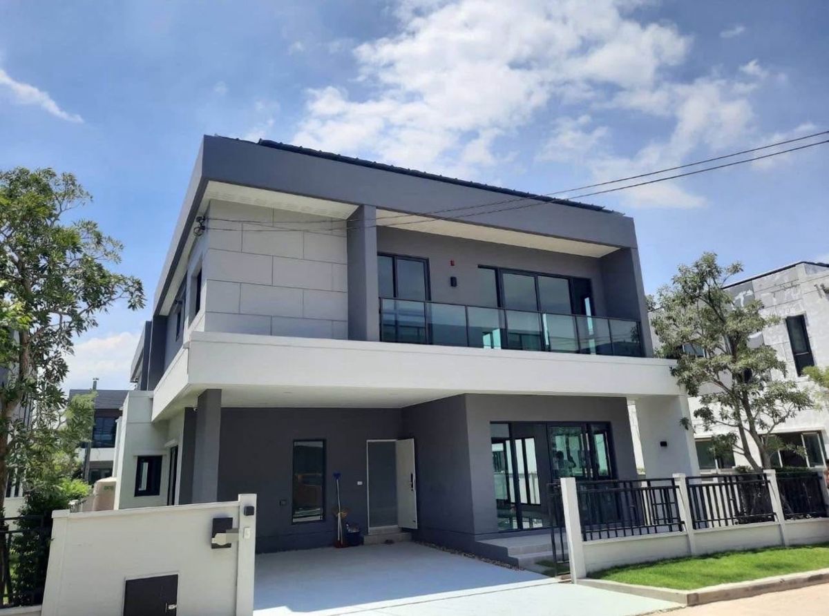 For RentHouseBangna, Bearing, Lasalle : For rent: Centro Bangna