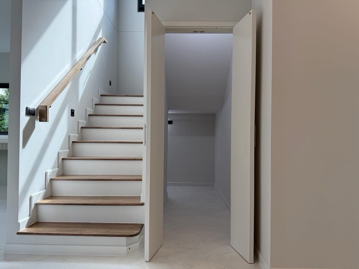 For RentHouseBangna, Bearing, Lasalle : #For rent 🚨 Rare Unit! Near the clubhouse - There are only 4 houses in the alley, premium decorations, ready to move in.