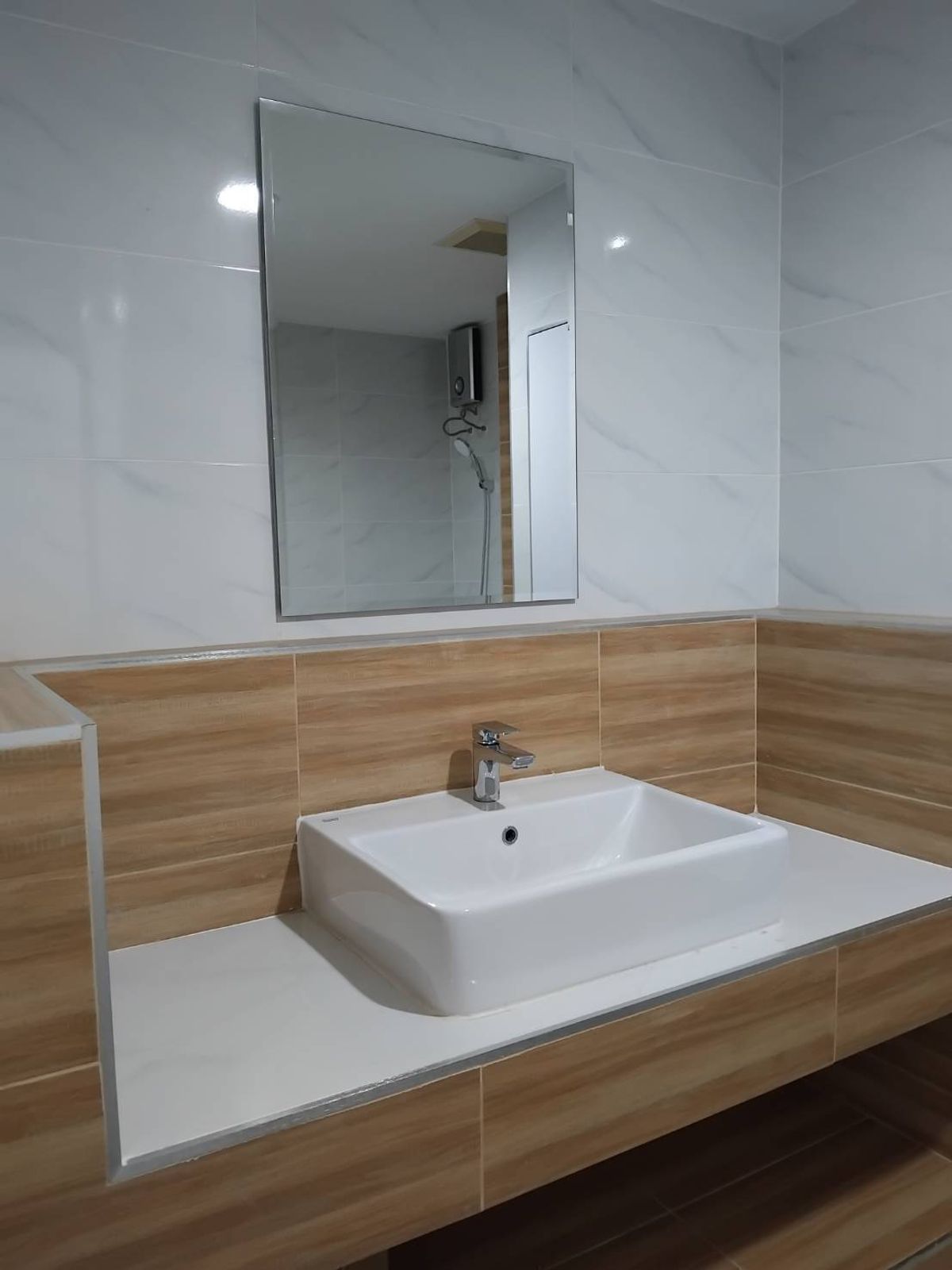 ให้เช่าคอนโดสุขุมวิท อโศก ทองหล่อ : ให้เช่าคอนโด ซิตี้ รีสอร์ท สุขุมวิท 49 ขนาด 61 ตร.ม. เฟอร์นิเจอร์ครบ (S03-2135)