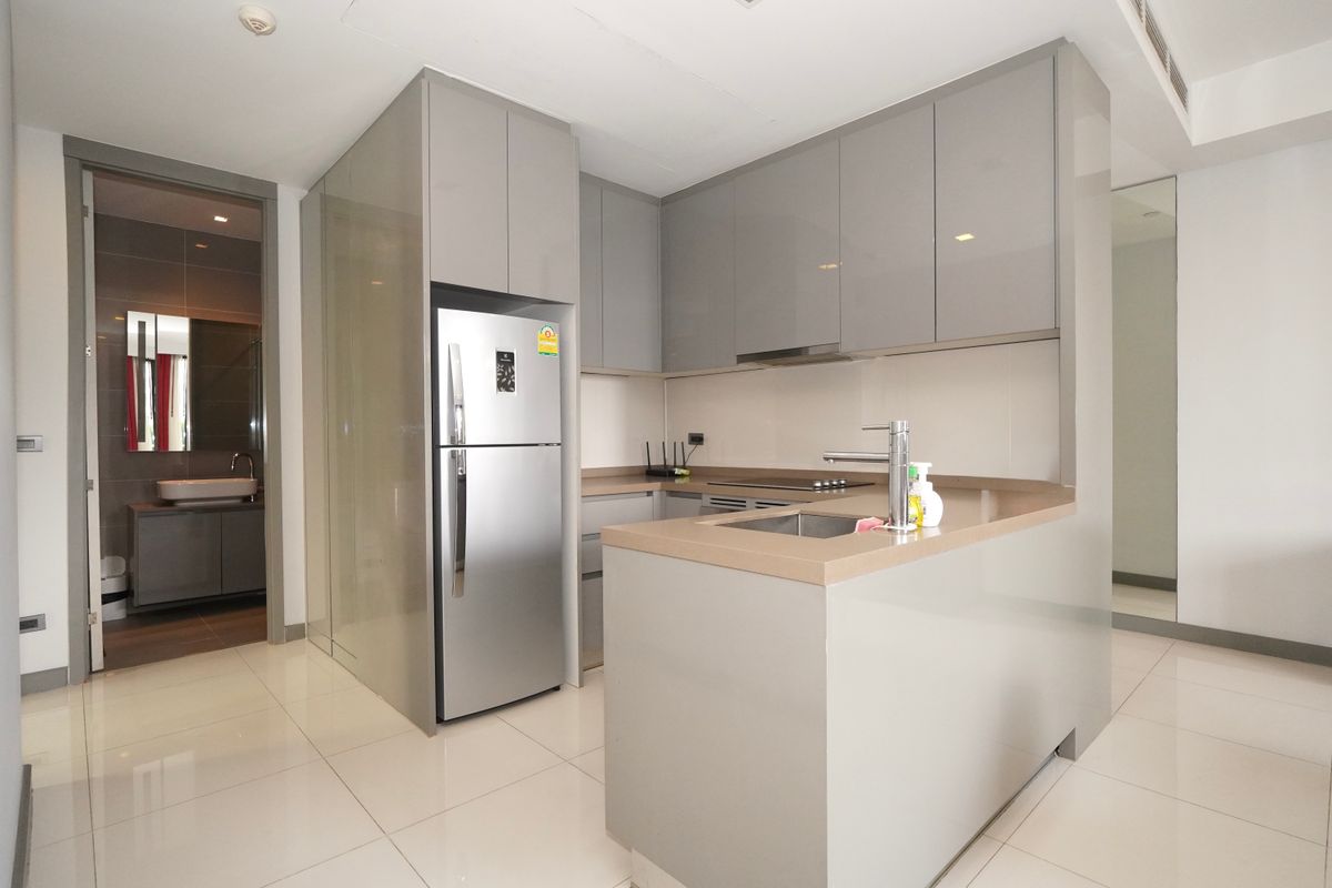 ให้เช่าคอนโดสีลม ศาลาแดง บางรัก : 🐶 เลี้ยงสัตว์ได้ ระเบียงใหญ่กว่า 70ตร.ม‼️. M Silom 350ม.จาก BTS ช่องนนทรี 