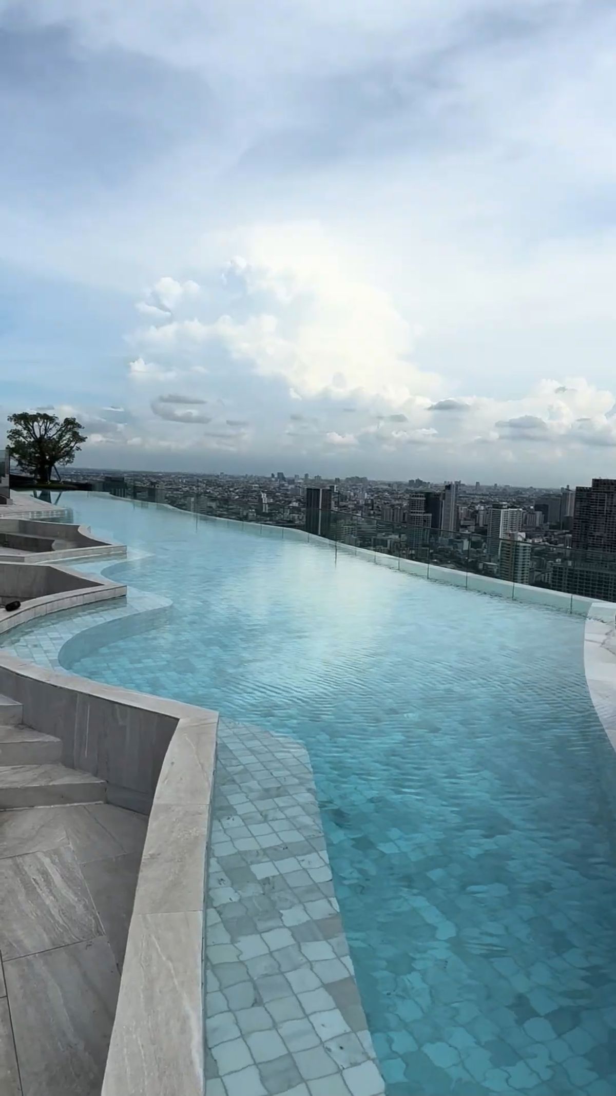 ให้เช่าคอนโดลาดพร้าว เซ็นทรัลลาดพร้าว : สถานะตามภาพปก วิวสวยเหมือนในซีรี่🔥 ให้เช่า! ห้องมุมหนึ่งเดียว ชั้น 40 Life Ladprao Valley ติด BTS ห้าแยกลาดพร้าว 🔥แปลนห้องแบบพิเศษ