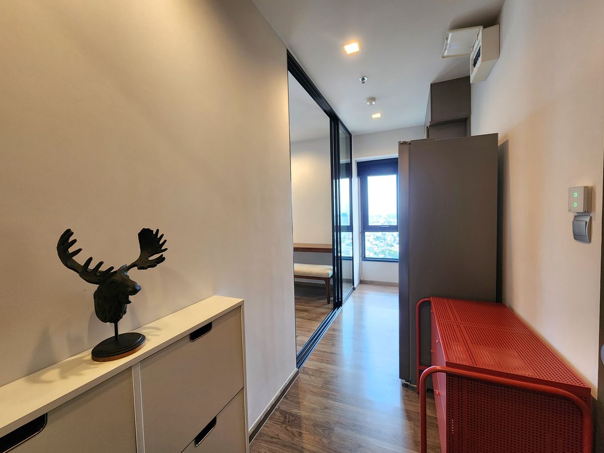 ให้เช่าคอนโดลาดพร้าว เซ็นทรัลลาดพร้าว : สถานะตามภาพปก วิวสวยเหมือนในซีรี่🔥 ให้เช่า! ห้องมุมหนึ่งเดียว ชั้น 40 Life Ladprao Valley ติด BTS ห้าแยกลาดพร้าว 🔥แปลนห้องแบบพิเศษ