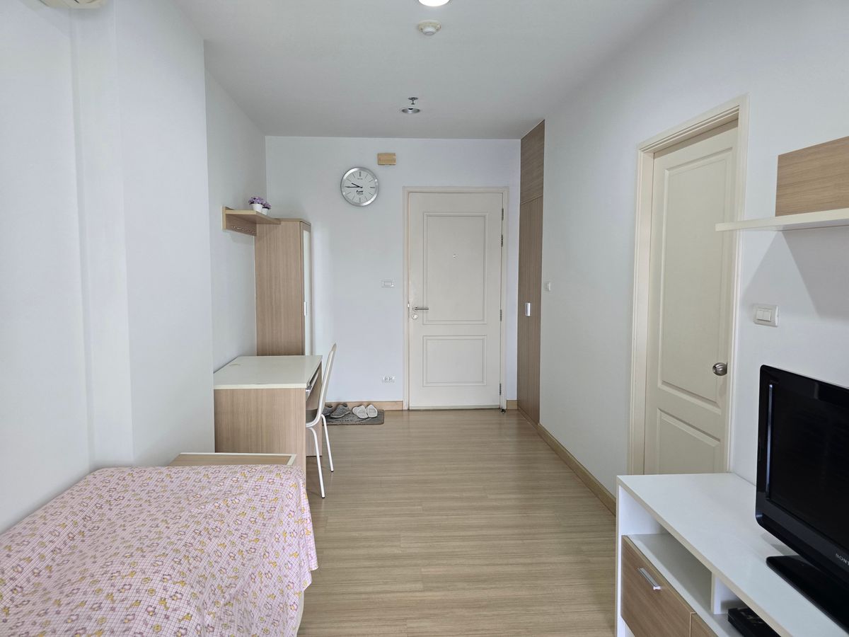 For SaleCondoKasetsart, Ratchayothin : Condo for sale, Centric Scene Ratchavipha, 6th floor, newly decorated, corner room, open view, ready to move in.