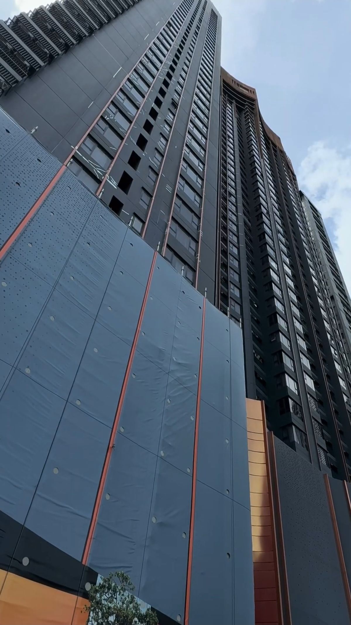 ให้เช่าคอนโดลาดพร้าว เซ็นทรัลลาดพร้าว : สถานะตามภาพปก วิวสวยเหมือนในซีรี่🔥 ให้เช่า! ห้องมุมหนึ่งเดียว ชั้น 40 Life Ladprao Valley ติด BTS ห้าแยกลาดพร้าว 🔥แปลนห้องแบบพิเศษ