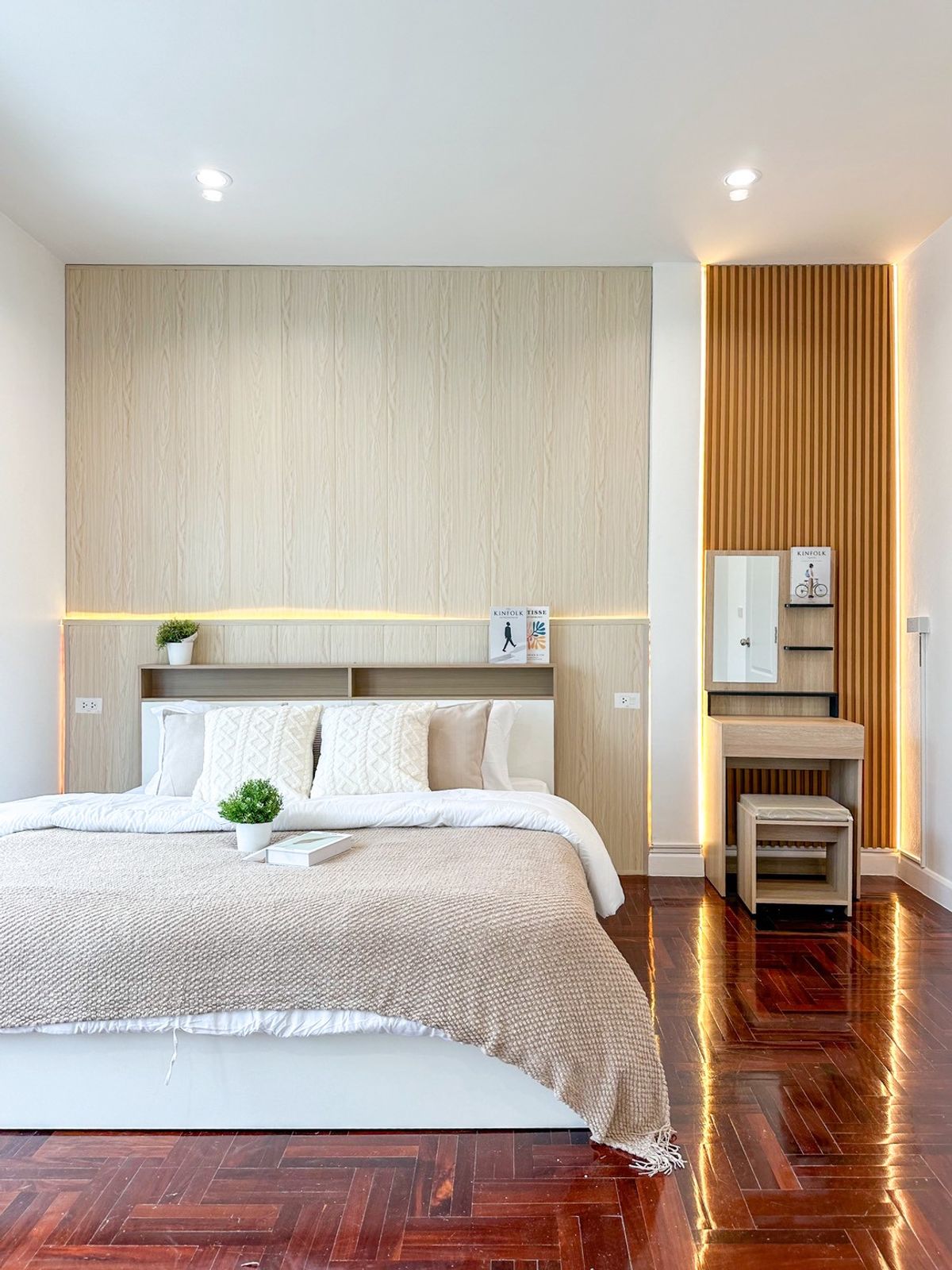 ขายทาวน์โฮมพัฒนาการ ศรีนครินทร์ : 🔥 HOT DEAL! ทาวน์โฮม 3 ชั้น “เดอะสยาม“ เฉลิมพระเกียรติ ร.9 ซ.38 ฟังก์ชันครบ คุ้มยิ่งกว่าเช่า! ✨