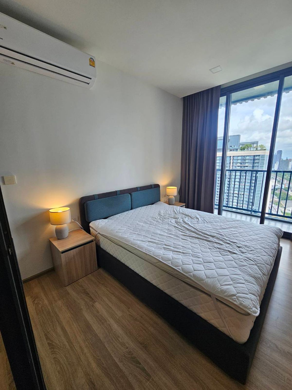 For RentCondoRatchathewi,Phayathai : For Rent: XT Phayathai (S03-2144)