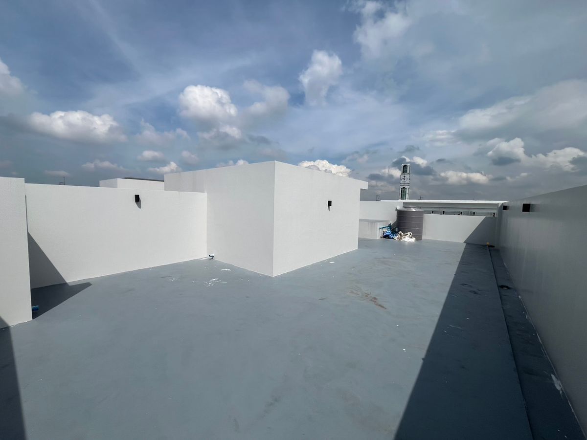 For SaleHome OfficeNawamin, Ramindra : RISE 46 Home Office Watcharapol-Sukapiban 5, luxury home office, 3.5 floors with private elevator, last 2 units left! Plot 5 | Land 41.28 sq m. | Usable area 407 sq m | Price only 15,000,000 baht (negotiable before closing the project) Peeraphong FIFA 087