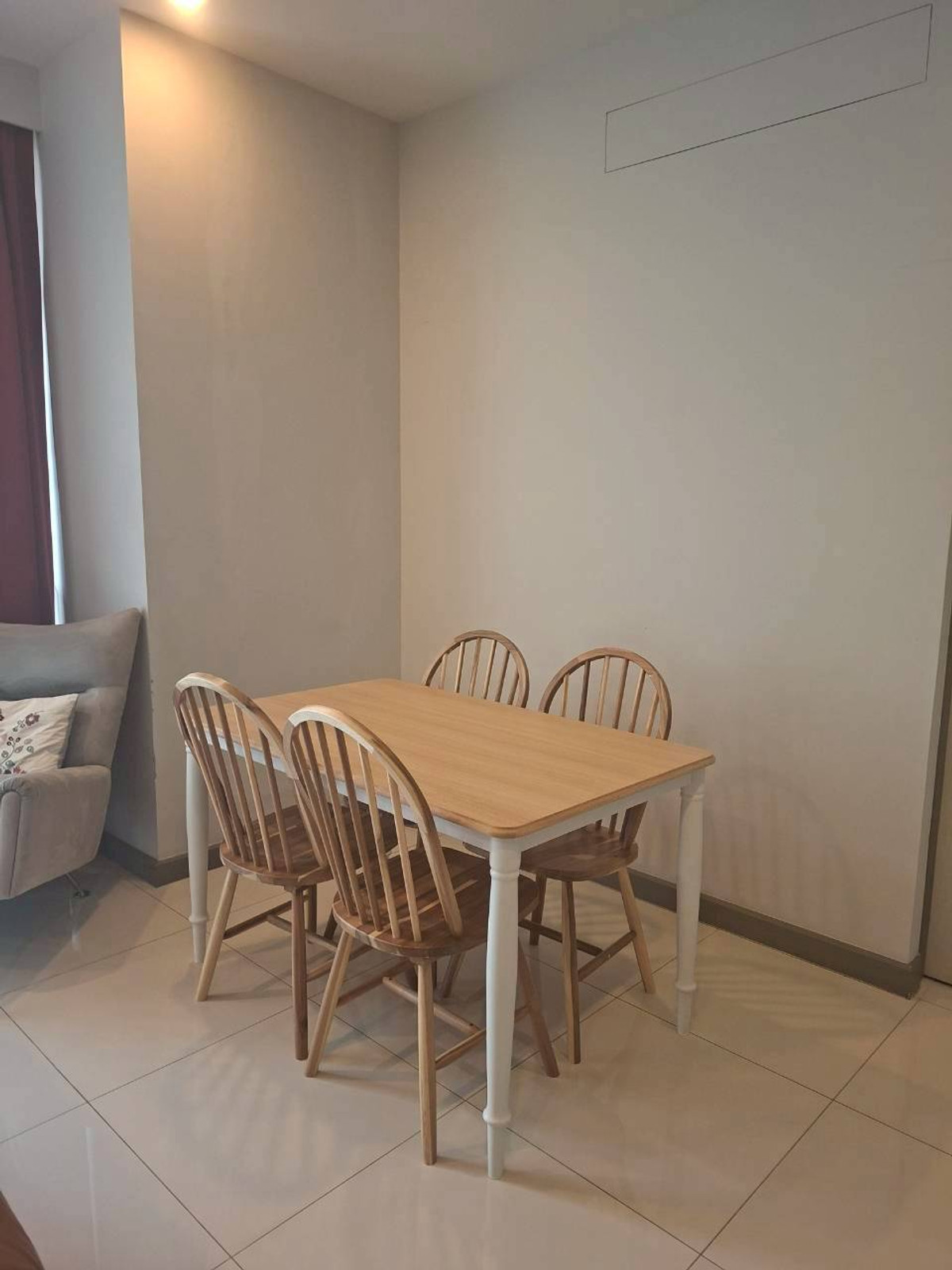 ให้เช่าคอนโดสีลม ศาลาแดง บางรัก : 🐶 เลี้ยงสัตว์ได้ ระเบียงใหญ่กว่า 70ตร.ม‼️. M Silom 350ม.จาก BTS ช่องนนทรี 