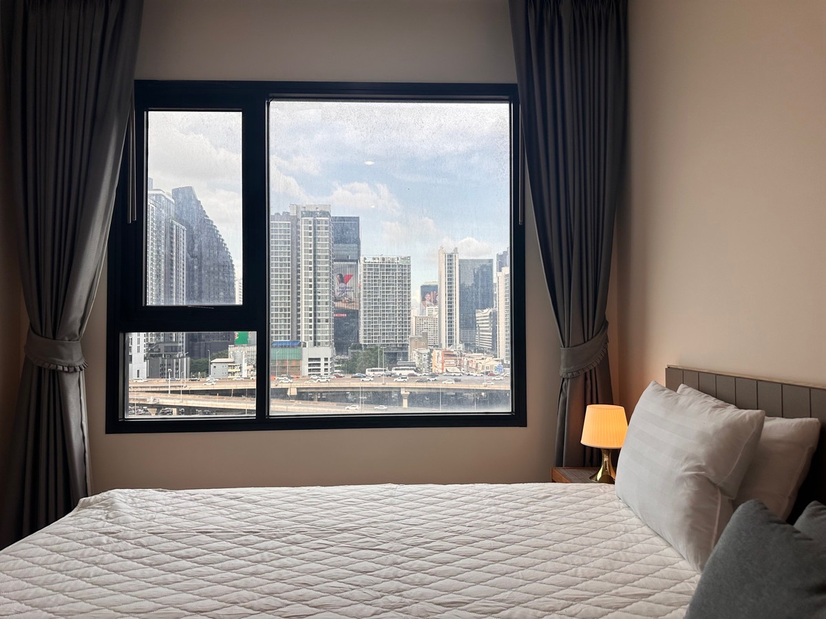 For RentCondoRama9, Petchburi, RCA : Condo for rent life asoke