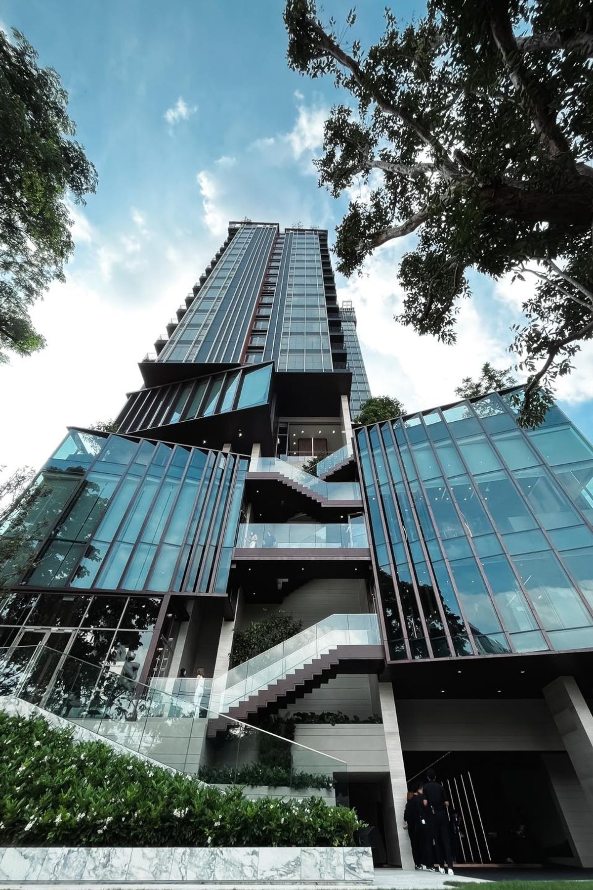 For SaleCondoSukhumvit, Asoke, Thonglor : Rhythm Ekkamai Estate, luxury condo near BTS Ekkamai.