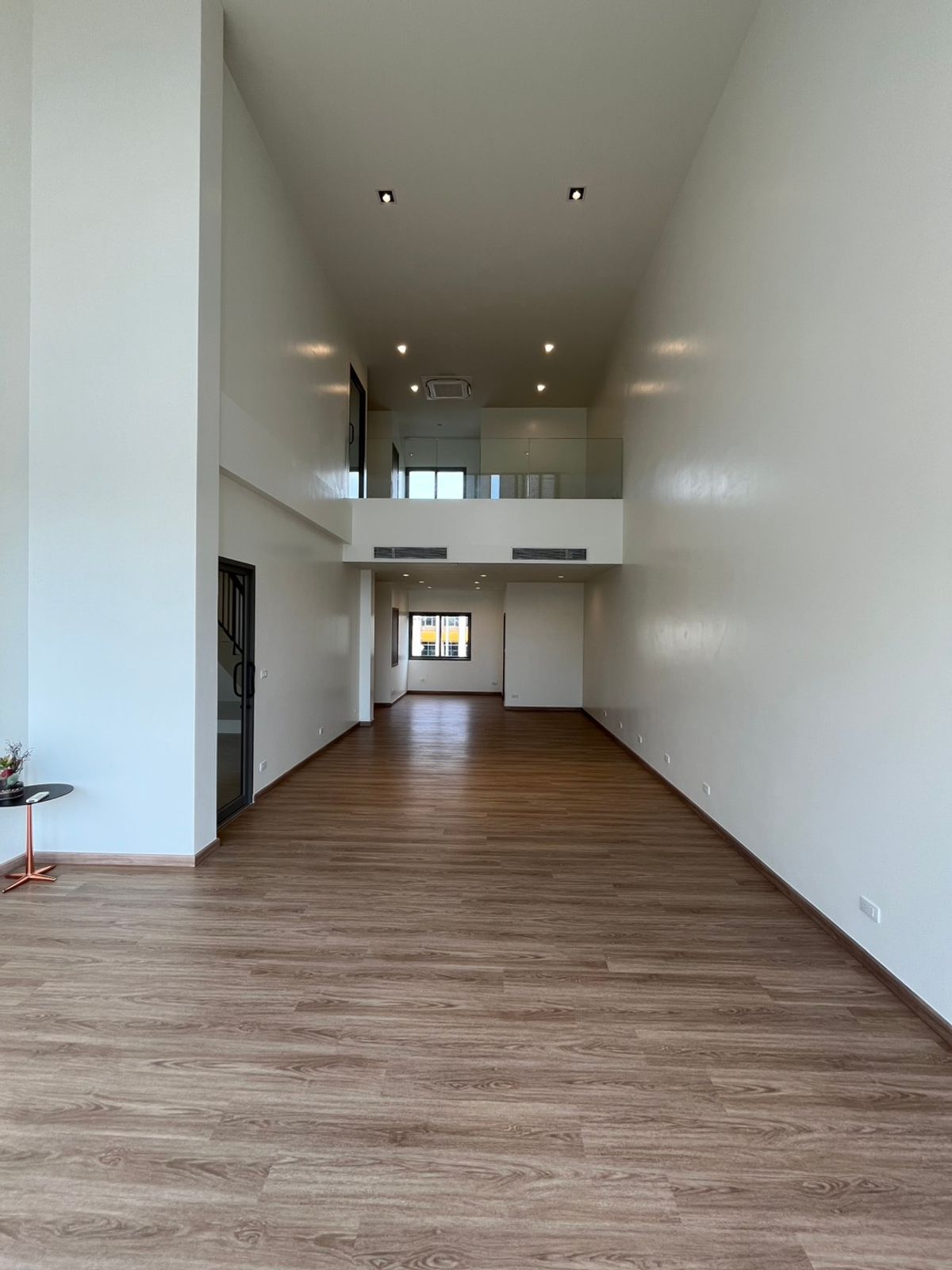 For SaleHome OfficeNawamin, Ramindra : RISE 46 Home Office Watcharapol-Sukapiban 5, luxury home office, 3.5 floors with private elevator, last 2 units left! Plot 5 | Land 41.28 sq m. | Usable area 407 sq m | Price only 15,000,000 baht (negotiable before closing the project) Peeraphong FIFA 087