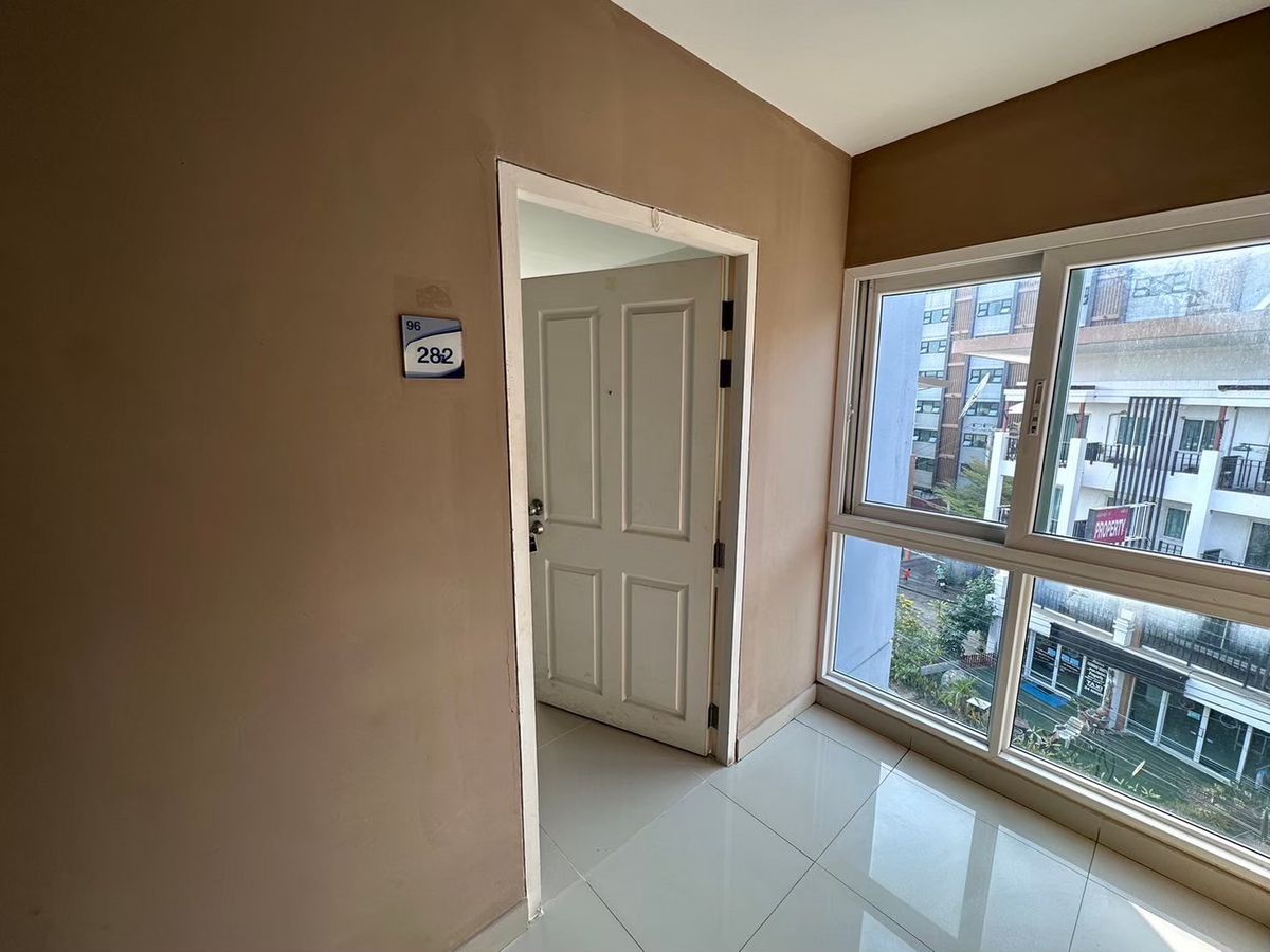 For SaleCondoPattaya, Bangsaen, Chonburi : For sale condo The Trust residence central pattaya 29.81 Sq.m sale with tenant (S03-2148) 