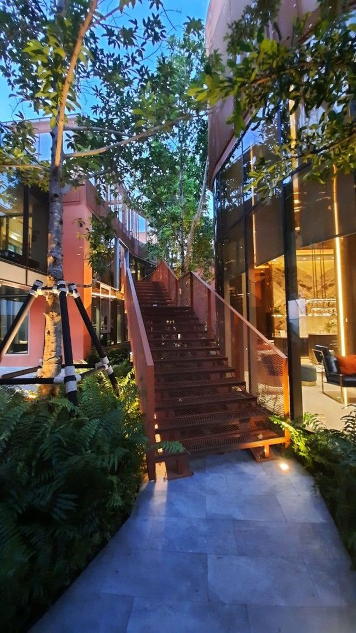 ให้เช่าคอนโดลาดพร้าว เซ็นทรัลลาดพร้าว : สถานะตามภาพปก วิวสวยเหมือนในซีรี่🔥 ให้เช่า! ห้องมุมหนึ่งเดียว ชั้น 40 Life Ladprao Valley ติด BTS ห้าแยกลาดพร้าว 🔥แปลนห้องแบบพิเศษ