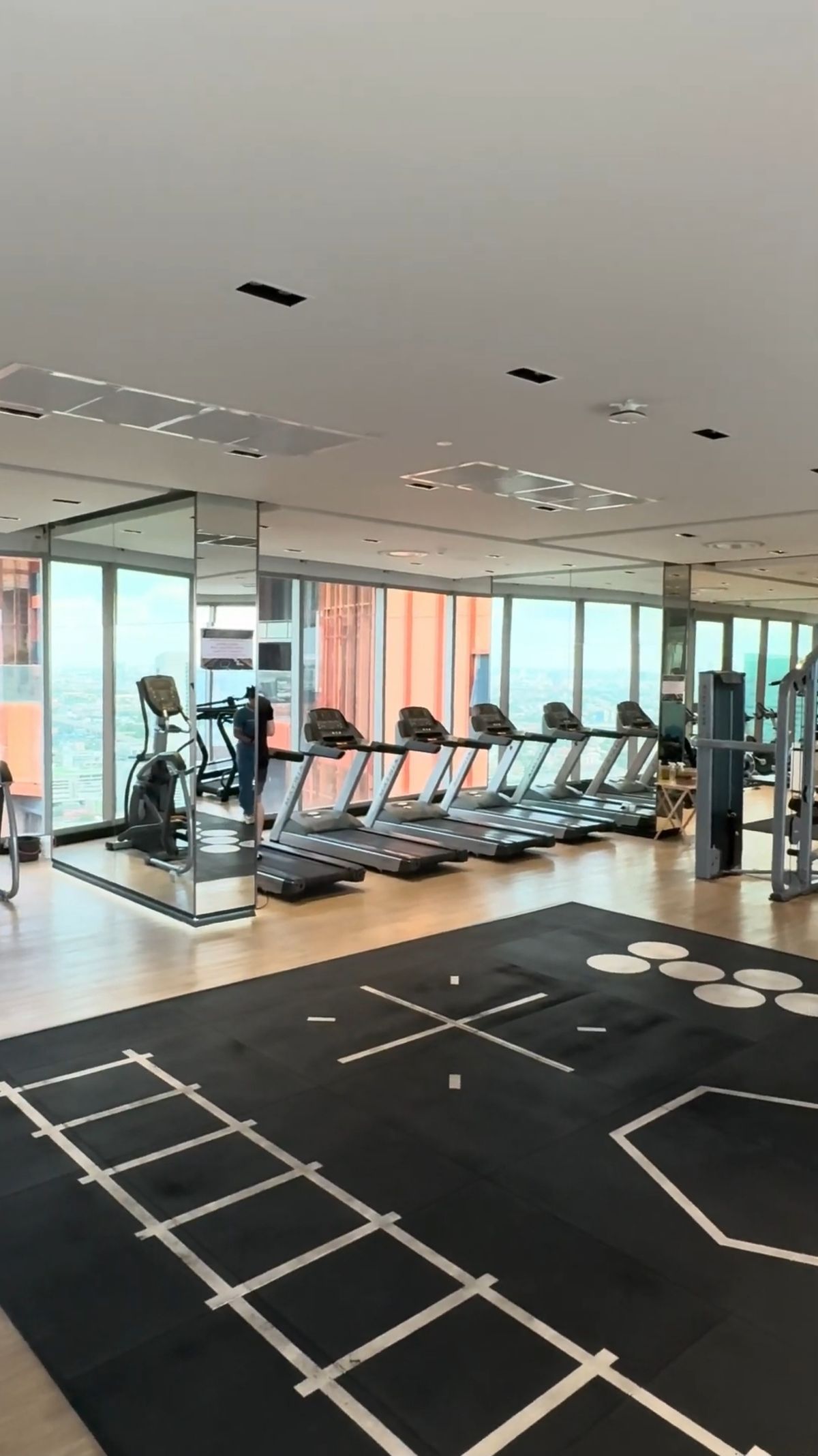 ให้เช่าคอนโดลาดพร้าว เซ็นทรัลลาดพร้าว : สถานะตามภาพปก วิวสวยเหมือนในซีรี่🔥 ให้เช่า! ห้องมุมหนึ่งเดียว ชั้น 40 Life Ladprao Valley ติด BTS ห้าแยกลาดพร้าว 🔥แปลนห้องแบบพิเศษ