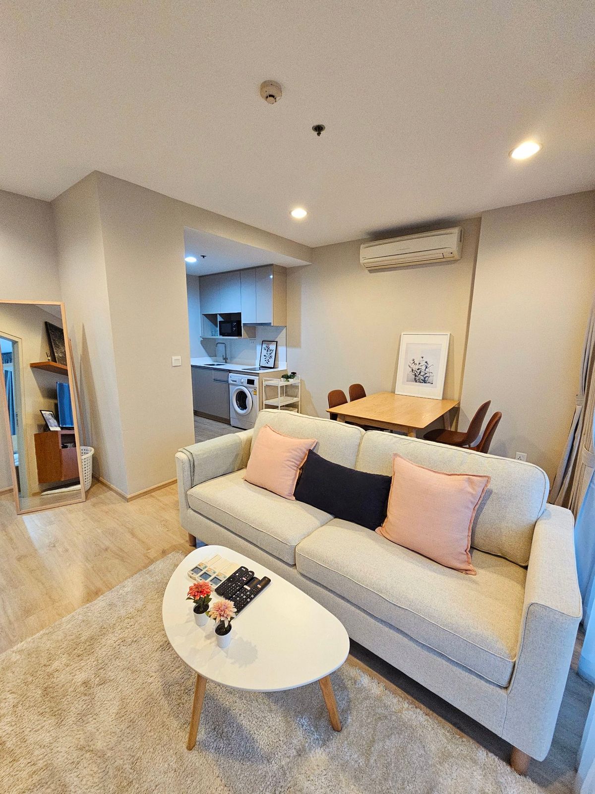 ให้เช่าคอนโดราชเทวี พญาไท : ให้เช่าคอนโด ไอดีโอ คิว ราชเทวี เฟอร์นิเจอร์ครบ (S15-25109)