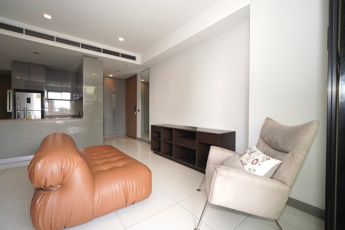 ให้เช่าคอนโดสีลม ศาลาแดง บางรัก : 🐶 เลี้ยงสัตว์ได้ ระเบียงใหญ่กว่า 70ตร.ม‼️. M Silom 350ม.จาก BTS ช่องนนทรี 