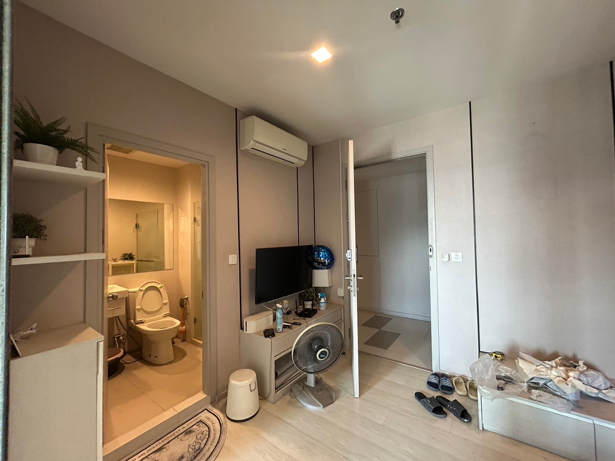 For RentCondoOnnut, Udomsuk : Only 15,000 baht/month! Best value in the Life Sukhumvit 48 project. The actual unit is beautifully decorated as shown in the photos. ✨ Fully Furnished ✨ 📞 Line: @pukkhome (with @)