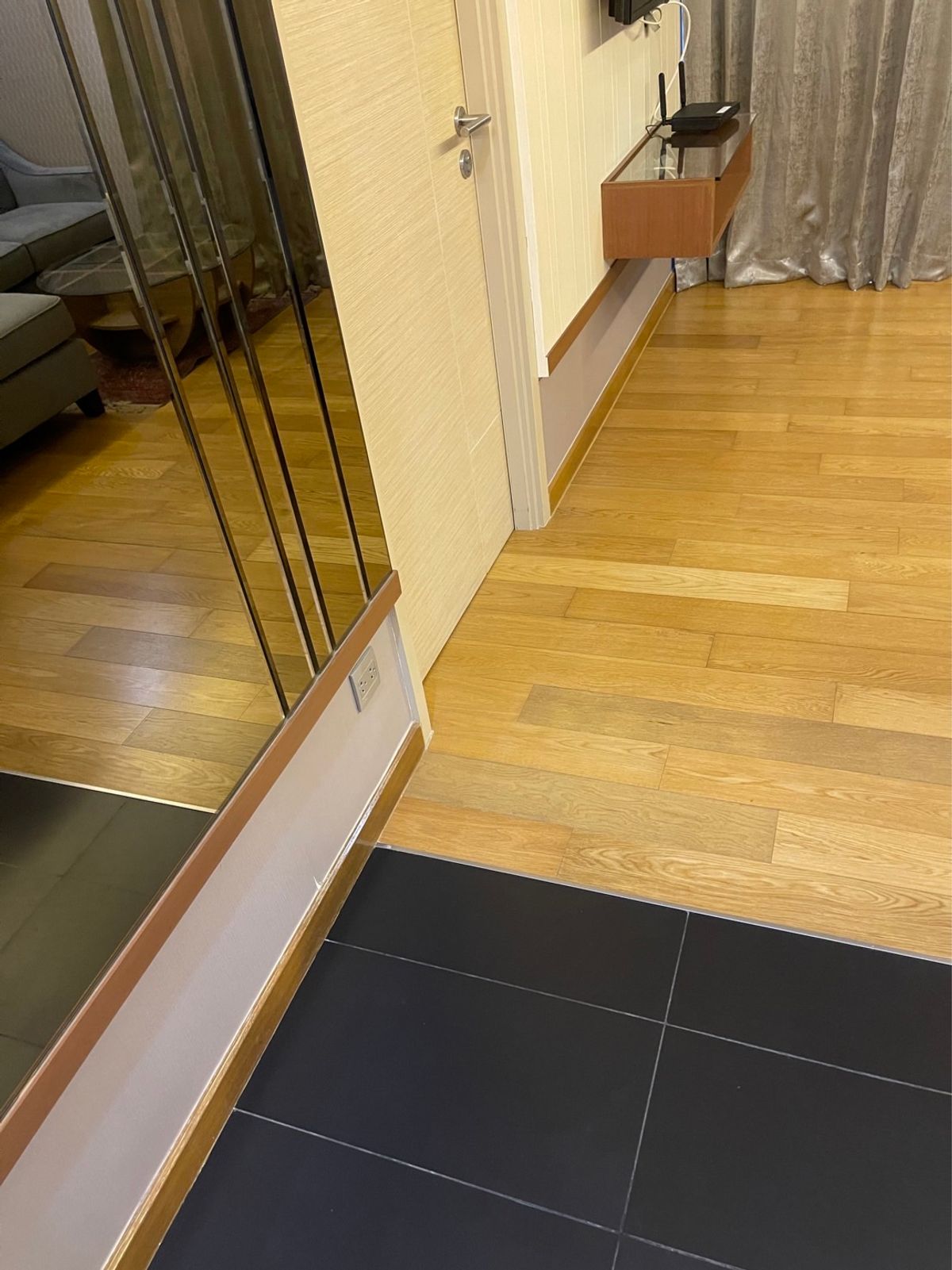 ขายคอนโดสุขุมวิท อโศก ทองหล่อ : For sale condo Via botani Sukhumvit 47 1 Bed 44.17 Sq.m (S03-2140(S)) 