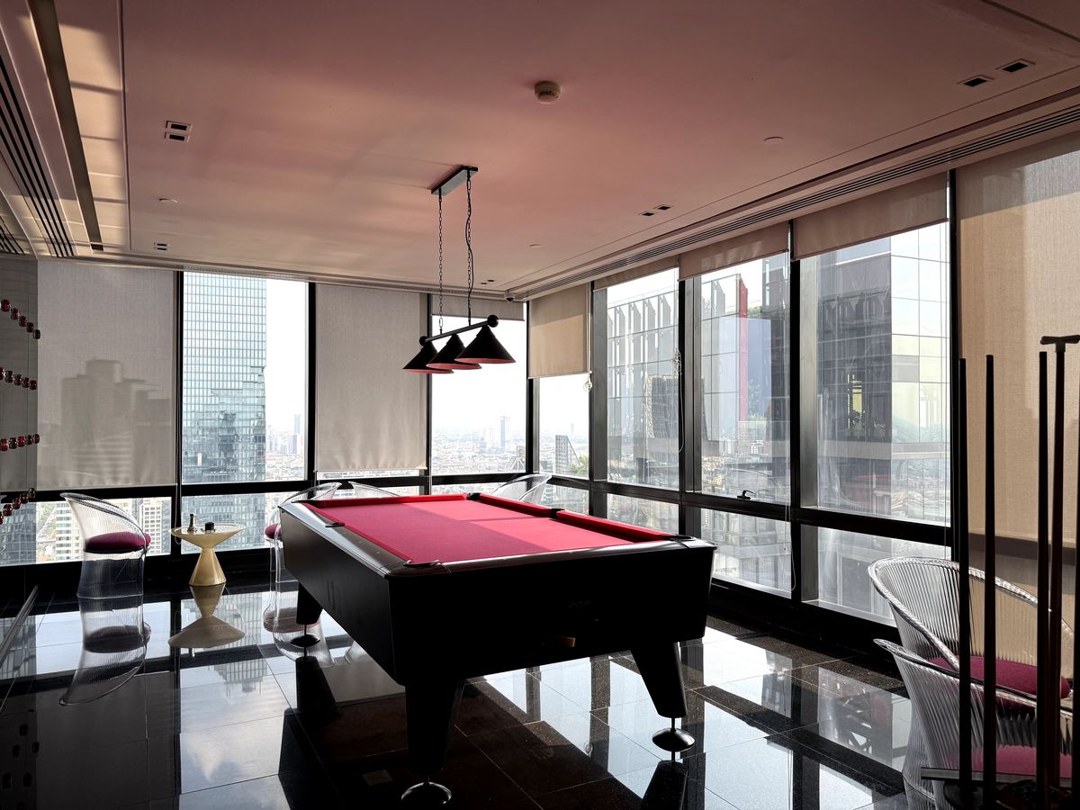 ให้เช่าคอนโดสีลม ศาลาแดง บางรัก : 🐶 เลี้ยงสัตว์ได้ ระเบียงใหญ่กว่า 70ตร.ม‼️. M Silom 350ม.จาก BTS ช่องนนทรี 