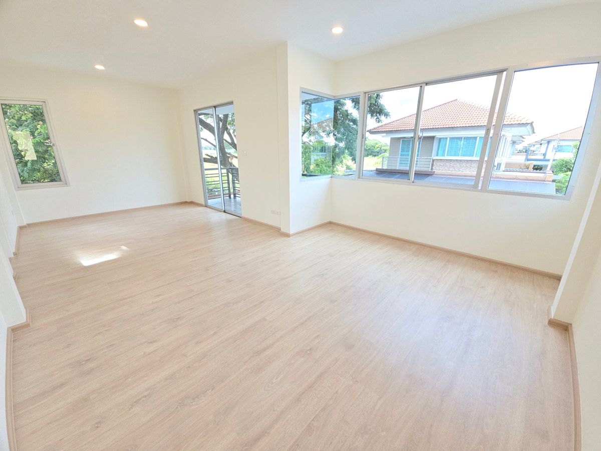 For SaleHouseLadkrabang, Suwannaphum Airport : [For Sale] Urgent Sale! 🔥 4-Bedroom Single House Atoll Maldives Palms – Corner Unit, Fully Renovated, Move-in Ready! Near Mega Bangna