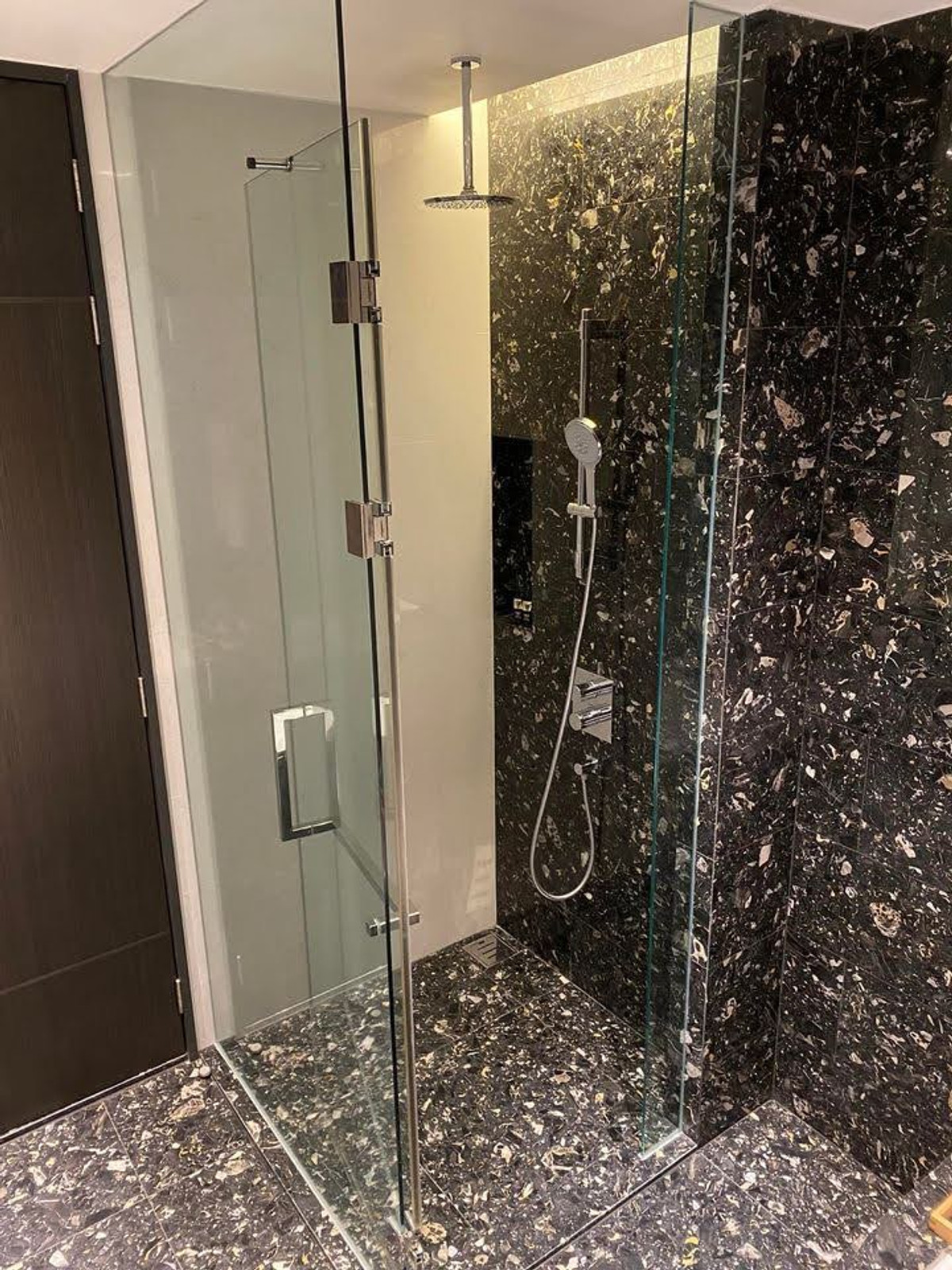 คอนโดสุขุมวิท อโศก ทองหล่อ : ✨ GT16118 |  คอนโดหรูที่ Beatniq Sukhumvit 32 เดินทางสะดวก ใกล้รถไฟฟ้าบีทีเอส มีรถรับส่ง ห้องแต่งสวย เฟอร์นิเจอร์ครบ พร้อมอยู่