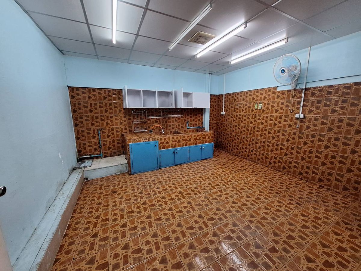 ขายอาคารพาณิชย์พระราม 2 บางขุนเทียน : ขายอาคารพาณิชย์ 4 ชั้น 2 คูหา เนื้อที่ 52 ตร.ว. โครงการธนบุรี คอมเพล็กซ์ พระราม 2 ใกล้เซ็นทรัลพระราม 2 ซอยพระราม 2 ซอย 60 ถนนพระราม2 เขตบางขุนเทียน กรุงเทพมหานคร